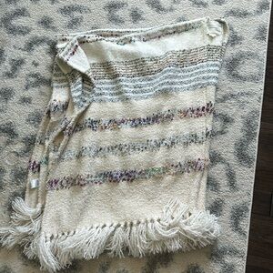 Anthropologie women’s poncho One Size like new